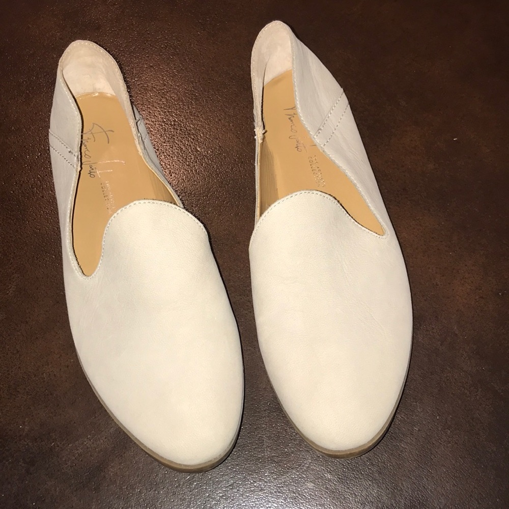 Franco Sarto Nude flats- Leather